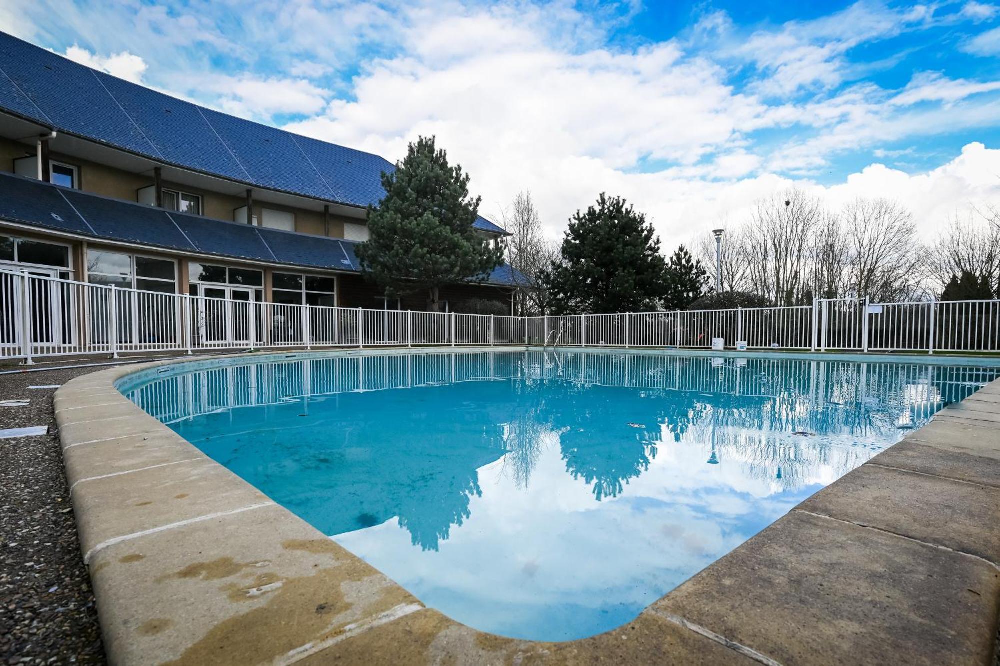Équemauville Appartement Avec Terrasse, Piscine, Parking, Honfleur מראה חיצוני תמונה