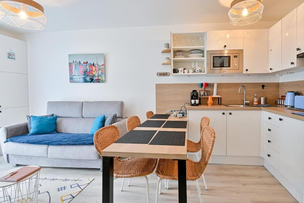 Équemauville Appartement Avec Terrasse, Piscine, Parking, Honfleur מראה חיצוני תמונה